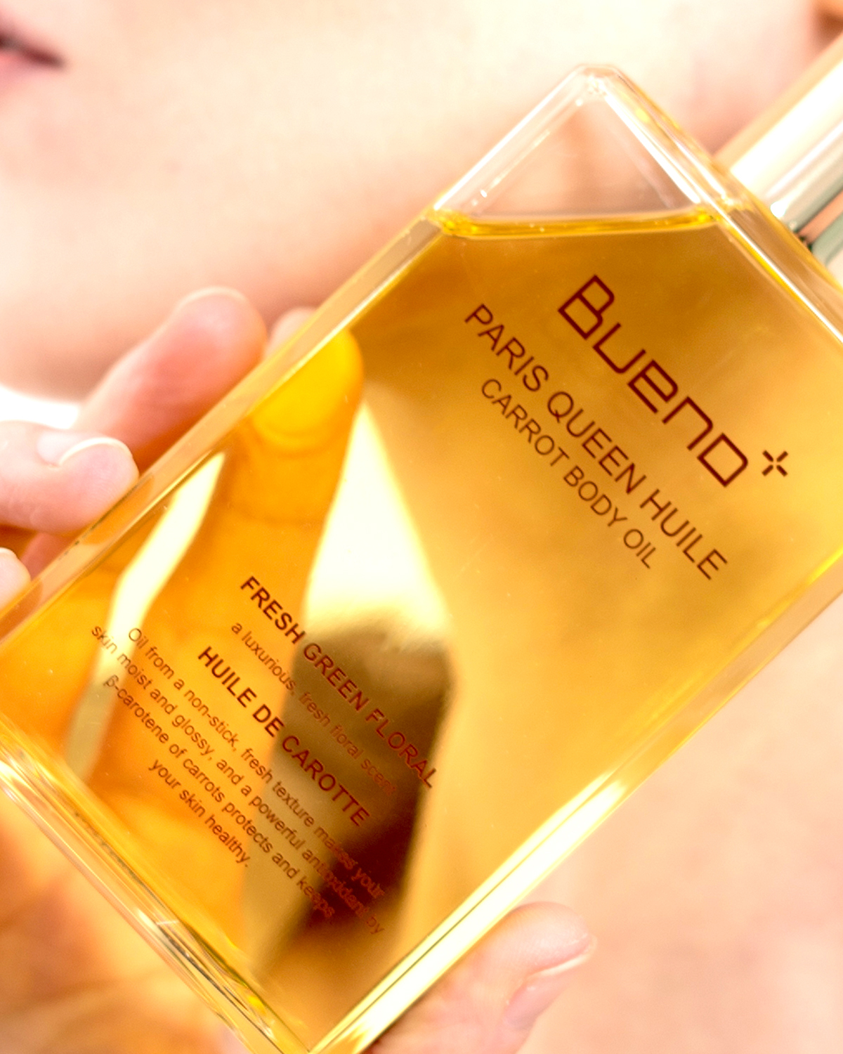 Paris Queen Huile Carrot Body Oil journal visual
